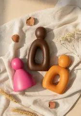 Dekoratif Renkli Soyut Üçlü Aile Figürü Biblo