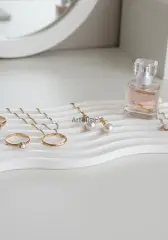 Dekoratif Modern Dalgalı Beyaz Sunum Tepsisi